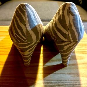 MATERIAL GIRL HEELS 👠